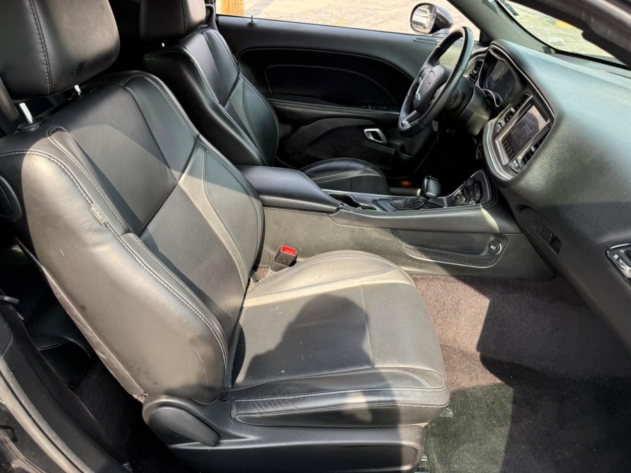 Used 2017 Dodge Challenger SXT Plus RWD image 9