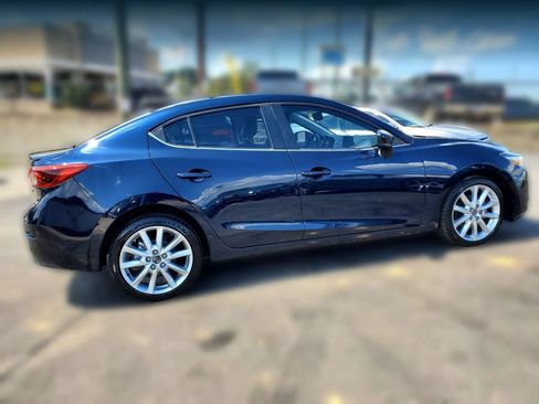 Used 2017 MAZDA MAZDA3 Grand Touring w/ Premium Equipment Package FWD image 18