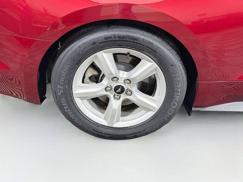 Used 2017 Ford Mustang Coupe RWD image 31