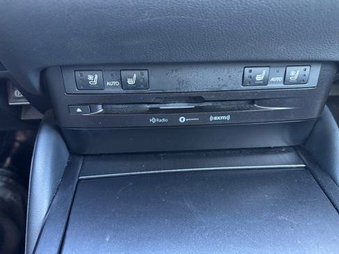 Used 2021 Lexus ES 300h w/ Premium Package image 28