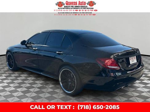Used 2019 Mercedes-Benz E 300 4MATIC image 4