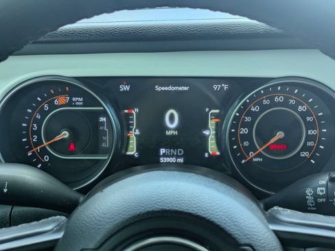 Used 2021 Jeep Wrangler Unlimited Sport AWD/4WD image 28