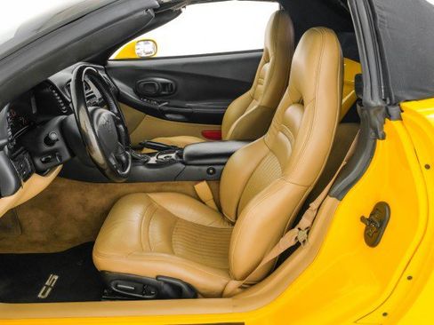 Used 2004 Chevrolet Corvette AUTOMATIC LEATHER SEATS BOSE S w/ Preferred Equipment Group image 23