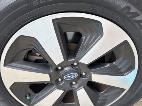 Used 2018 Subaru Forester 2.5i Premium w/ All-Weather Package image 18