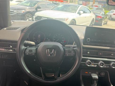 Used 2022 Honda Civic Sport image 12
