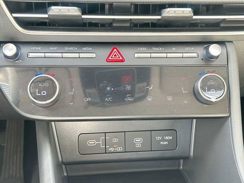 Used 2024 Hyundai Sonata SEL image 16