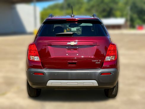 Used 2016 Chevrolet Trax LT w/ LT Sun and Sound Package AWD/4WD image 11