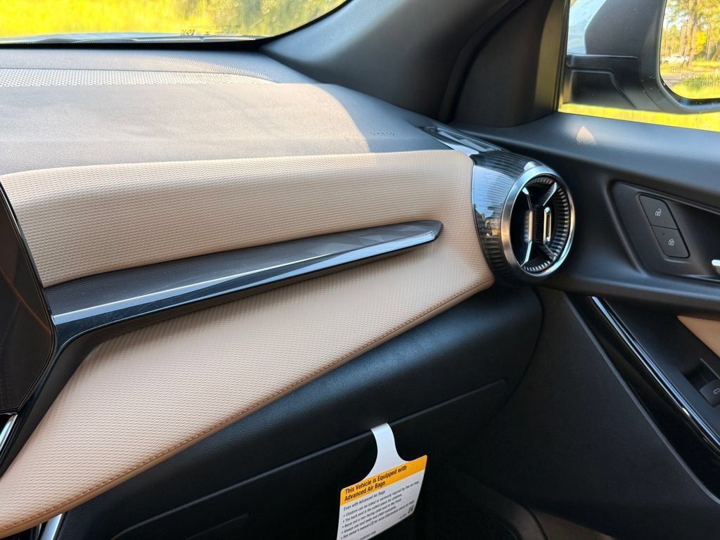 New 2027 Chevrolet Equinox ACTIV w/ Safety and Technology Package FWD image 21