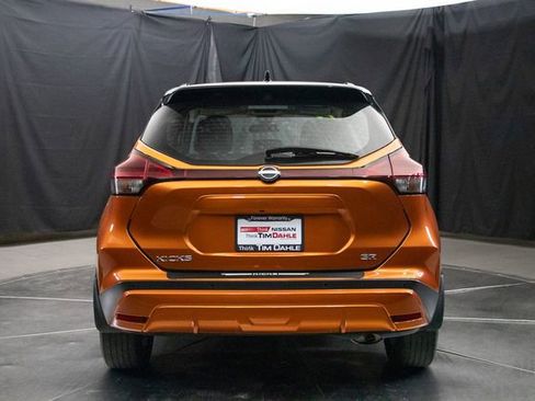 Used 2022 Nissan Kicks SR FWD image 12