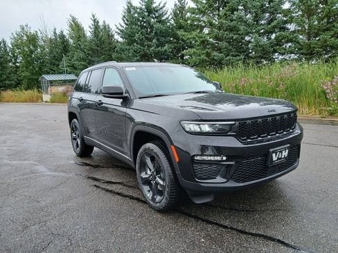 New 2025 Jeep Grand Cherokee Limited w/ Black Appearance Package image 1