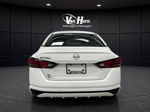 Used 2025 Nissan Altima 2.5 S FWD image 6