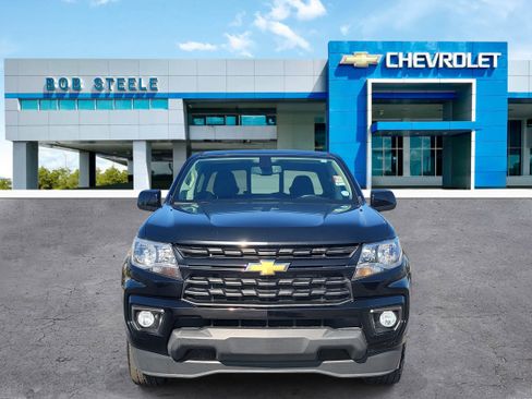 Used 2022 Chevrolet Colorado LT w/ LT Convenience Package image 2