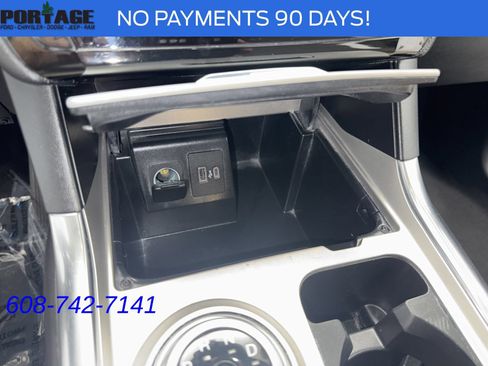 Used 2024 Ford Explorer Limited AWD/4WD image 15