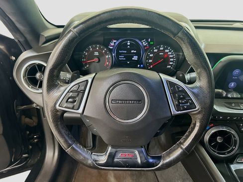 Used 2019 Chevrolet Camaro SS RWD image 9