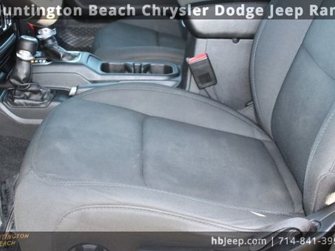 Used 2021 Jeep Wrangler Unlimited Sport image 34