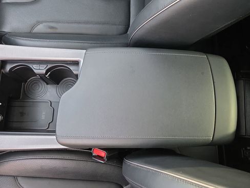 Used 2023 Hyundai Palisade Calligraphy image 19