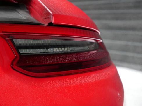 Used 2018 Porsche 911 Carrera 4S image 8