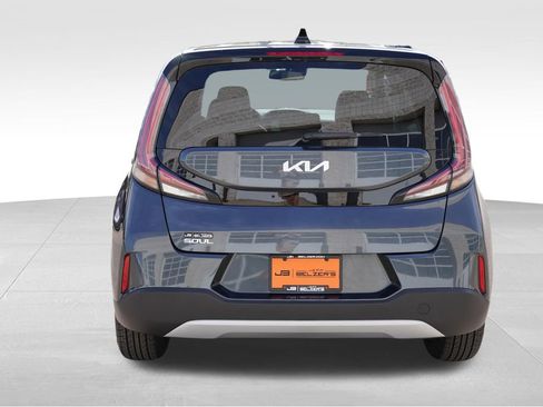 Certified 2023 Kia Soul EX FWD image 6