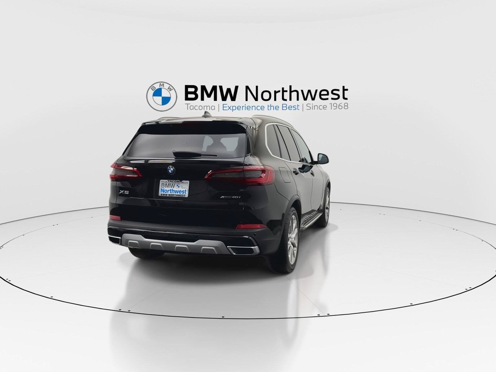 Used 2019 BMW X5 xDrive40i w/ Convenience Package AWD/4WD image 2