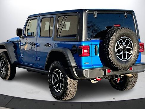 Certified 2024 Jeep Wrangler Unlimited Rubicon w/ Technology Group image 7