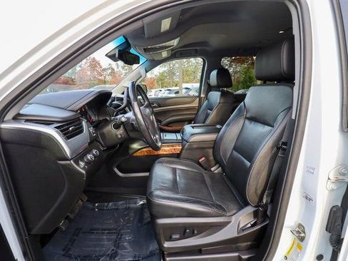 Used 2019 Chevrolet Tahoe Premier AWD/4WD image 34