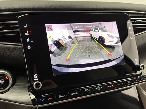 Used 2024 Jeep Wagoneer L Series II w/ Flexible Seating Group image 21