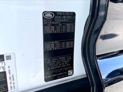 Certified 2023 Land Rover Defender 110 SE image 17