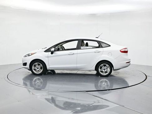 Used 2018 Ford Fiesta SE image 7