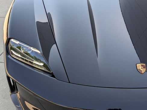 New 2025 Porsche Taycan GTS image 12