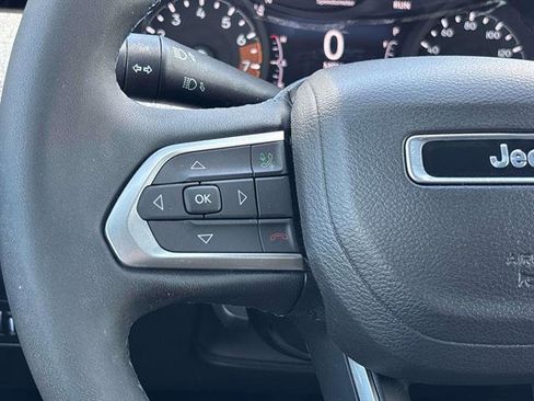 Used 2022 Jeep Compass Latitude w/ Sun and Sound Group AWD/4WD image 21