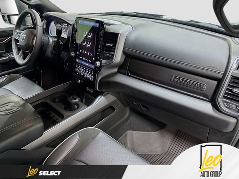 Used 2025 RAM 3500 Laramie AWD/4WD image 34