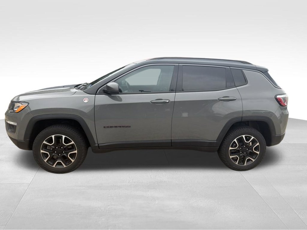 Used 2020 Jeep Compass Trailhawk w/ Cold Weather Group AWD/4WD image 3