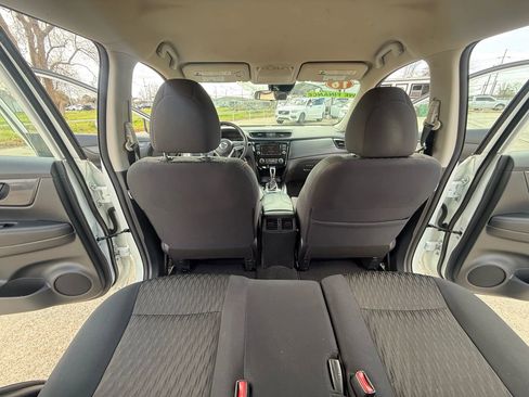 Used 2020 Nissan Rogue S image 16