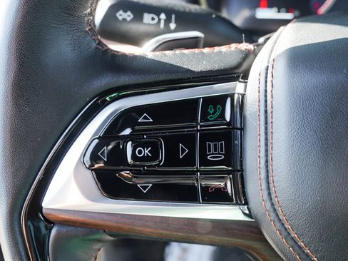 Used 2023 Jeep Grand Cherokee Summit image 15