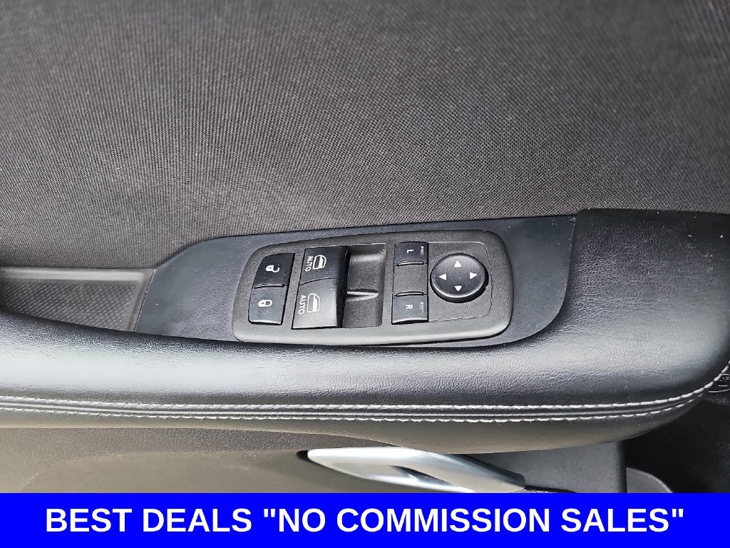 Used 2022 Dodge Challenger R/T w/ Blacktop Package RWD image 27