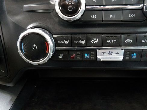 Used 2023 Ford F250 Lariat w/ Lariat Ultimate Package image 60