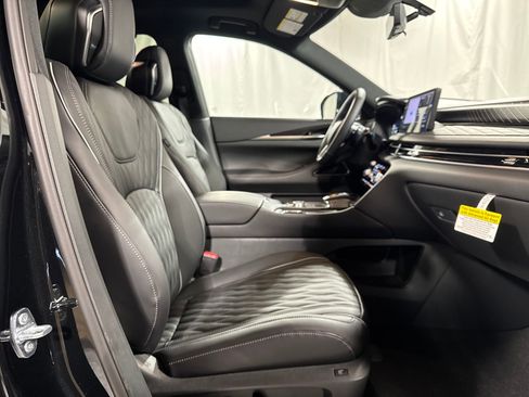 New 2026 INFINITI QX60 Autograph w/ Dark Cargo Package image 16