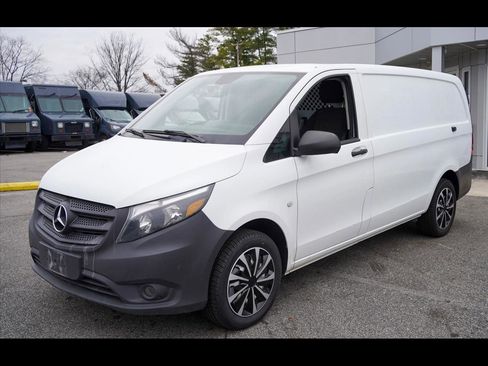 Used 2020 Mercedes-Benz Metris image 1