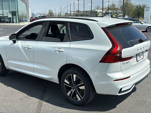 New 2026 Volvo XC60 B5 Core w/ Climate Package image 4