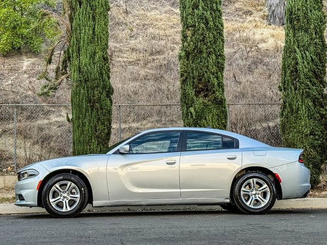 Used 2022 Dodge Charger SXT w/ Leather Interior Group RWD image 16