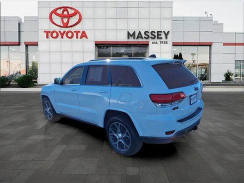 Used 2018 Jeep Grand Cherokee Limited image 30