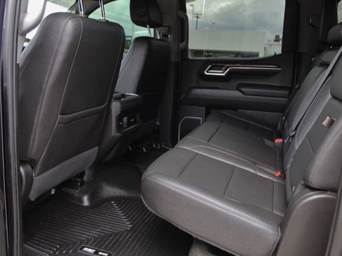 Used 2022 Chevrolet Silverado 1500 LT Trail Boss w/ Convenience Package II AWD/4WD image 22