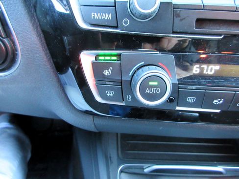 Used 2017 BMW 330i Sedan image 11