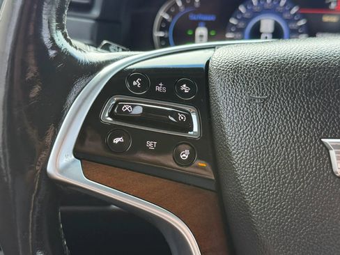 Used 2017 Cadillac Escalade Luxury AWD/4WD image 31