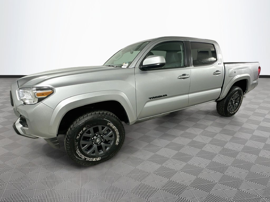 Certified 2023 Toyota Tacoma SR5 w/ Black Out Package (TMS) AWD/4WD image 4