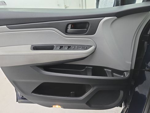 Used 2020 Honda Odyssey EX image 27