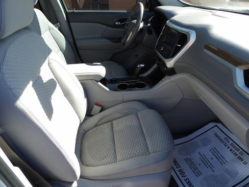 Used 2018 GMC Acadia SLE w/ Driver Alert Package I FWD image 17