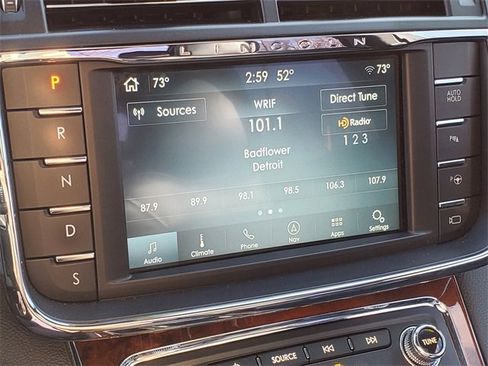 Used 2019 Lincoln Continental Reserve image 23