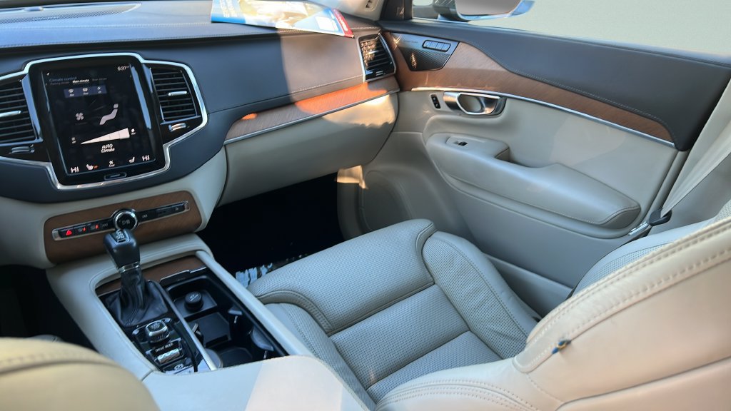 Used 2019 Volvo XC90 T6 Inscription w/ Protection Package Premier AWD/4WD image 12
