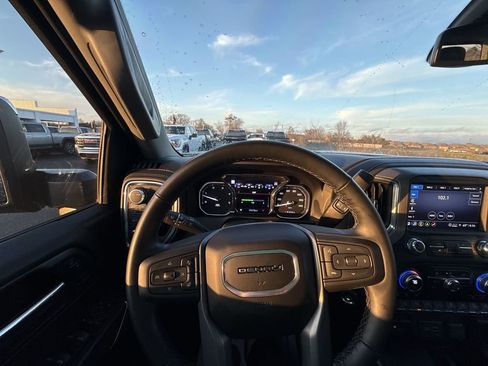 Certified 2023 GMC Sierra 2500 Denali image 17